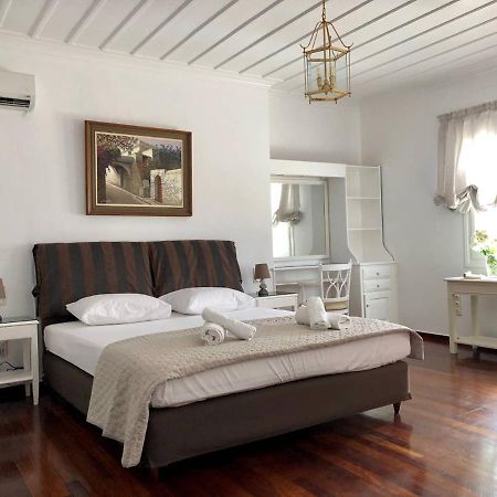 Villa Andros Epoque Livádhia Екстериор снимка