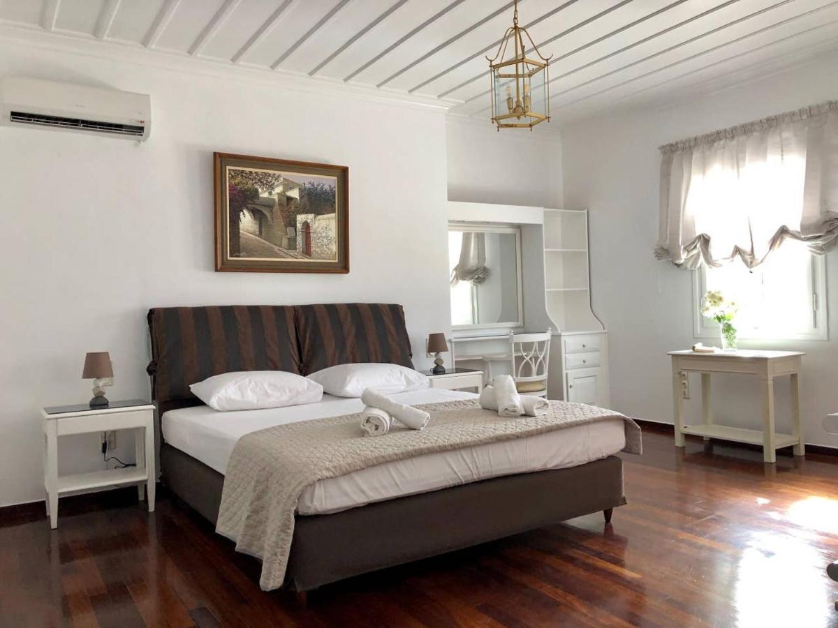 Villa Andros Epoque Livádhia Екстериор снимка